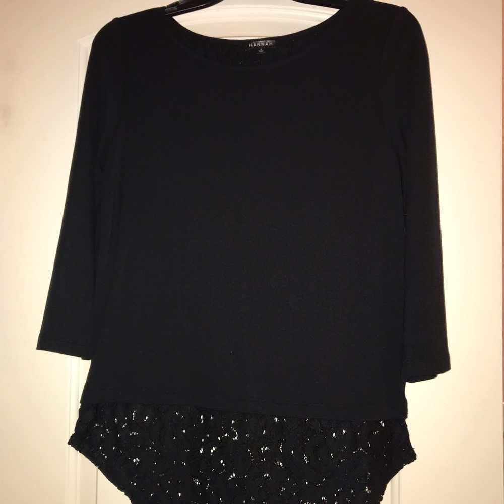 Hannah black top size small